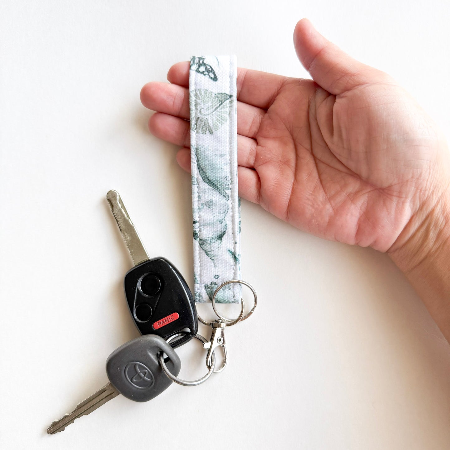 Aqua Seashells Wristlet