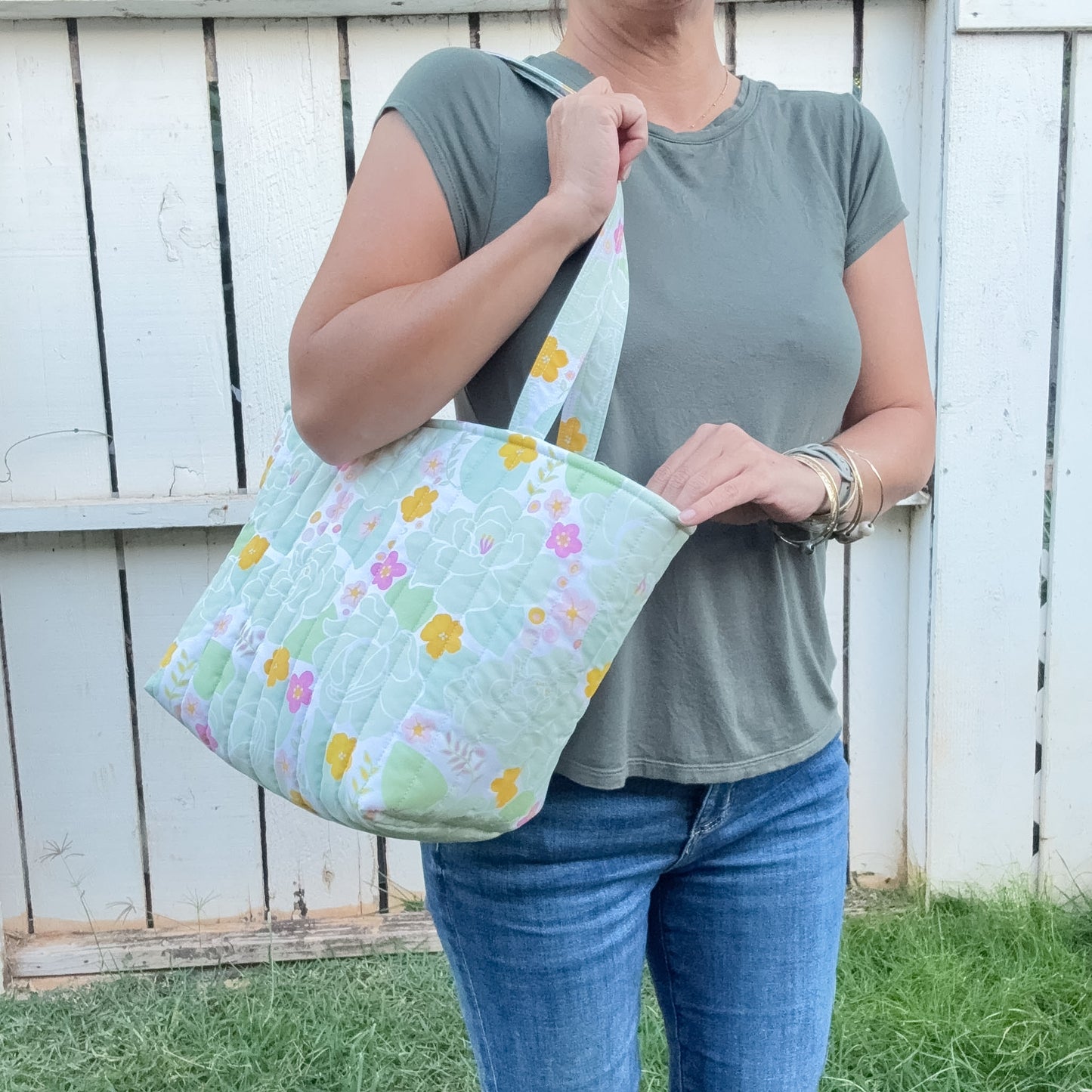 Gardenia Midi Tote Bag
