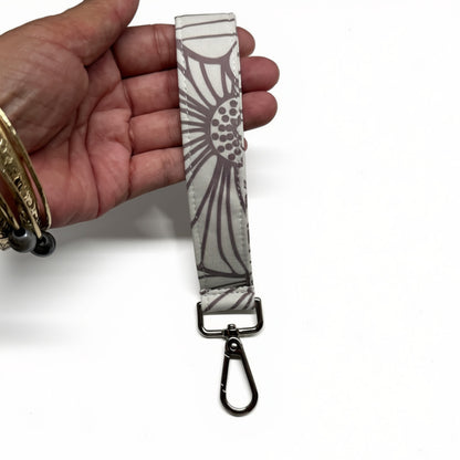 Pua Kala Mauve Wristlet