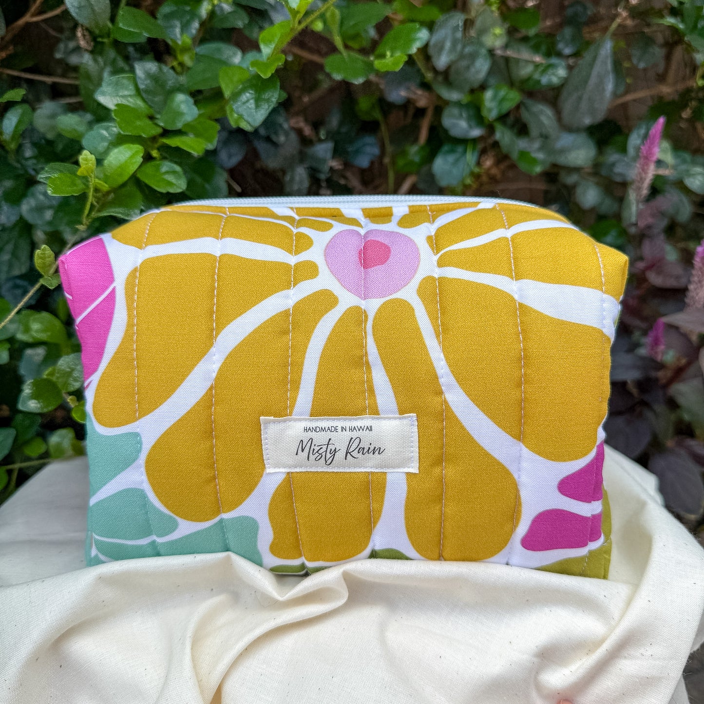 Retro Pouch - Large
