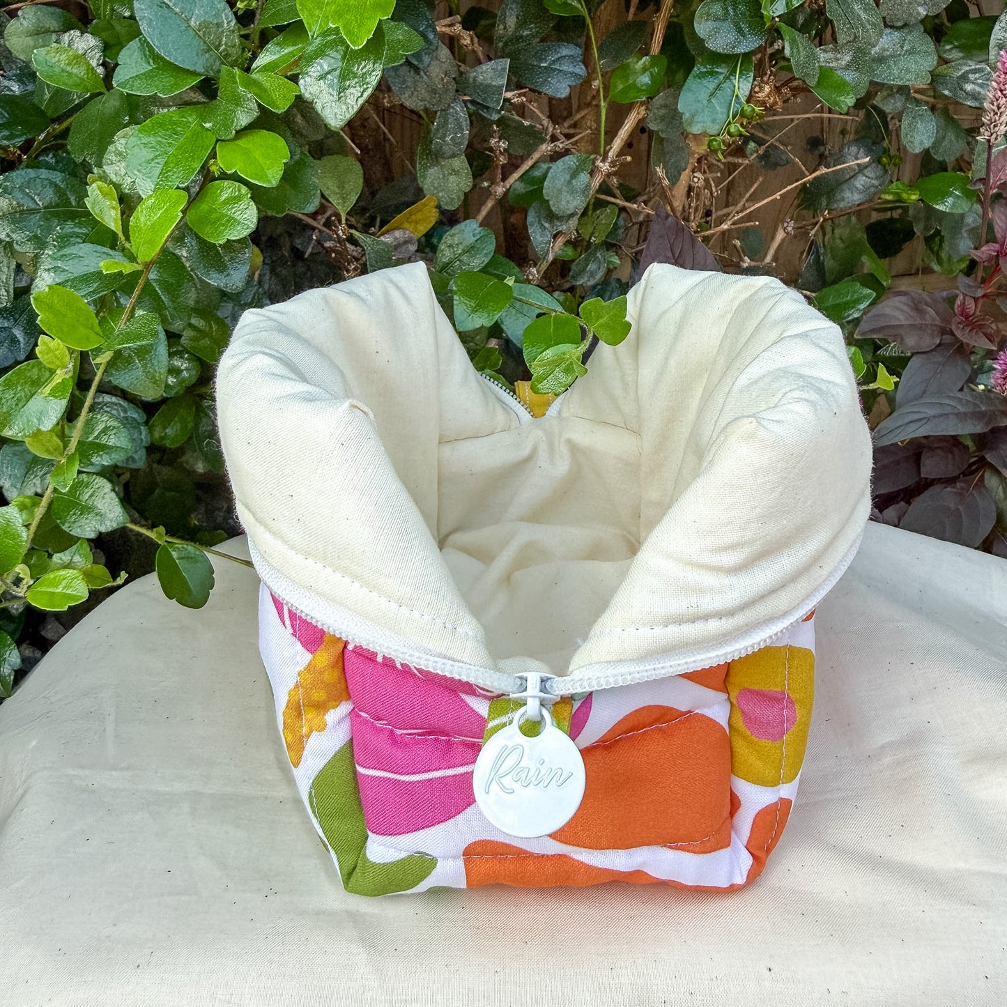 Retro Pouch - Square