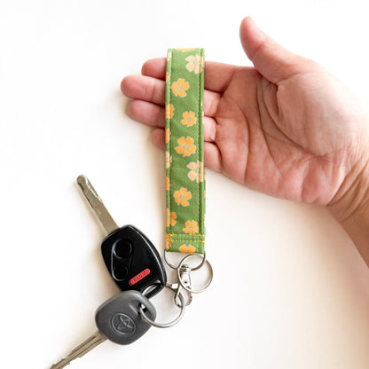 Green Puakenikeni Wristlet