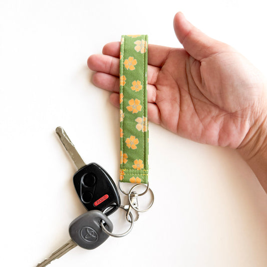 Green Puakenikeni Wristlet