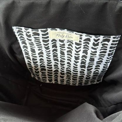 Hebrew (Black) Midi Tote Bag