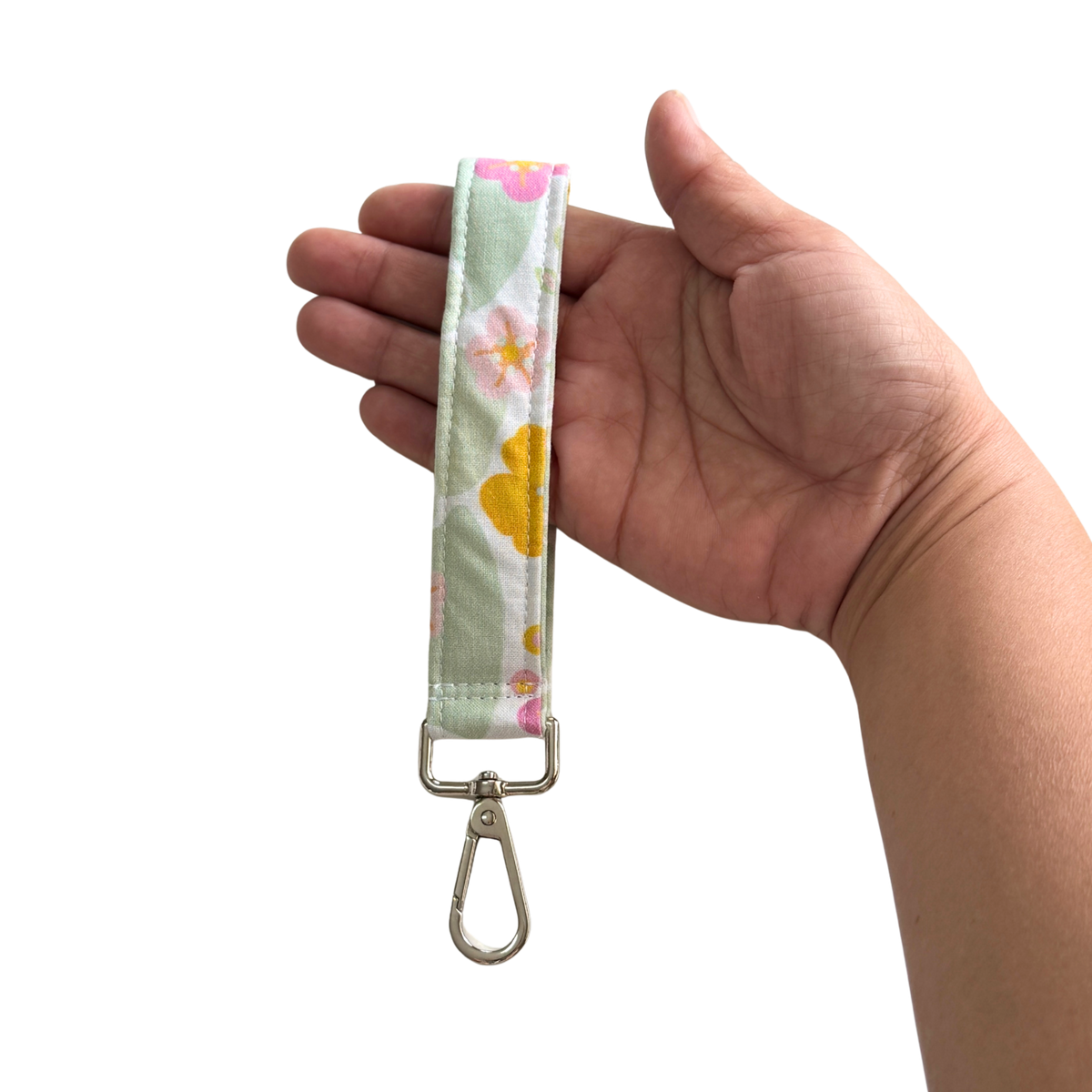 Gardenia Wristlet