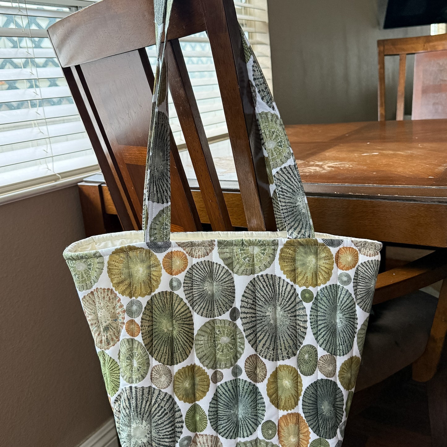Opihi Midi Tote Bag