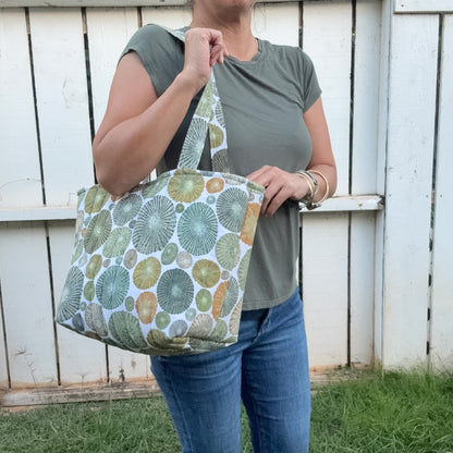 Opihi Midi Tote Bag