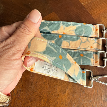 Retro Camo Blooms Wristlet